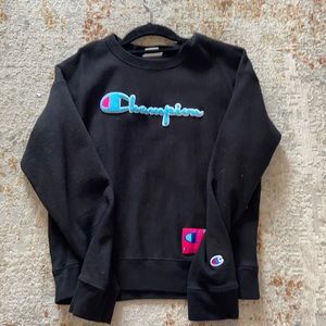 Medium champion sweatshirt